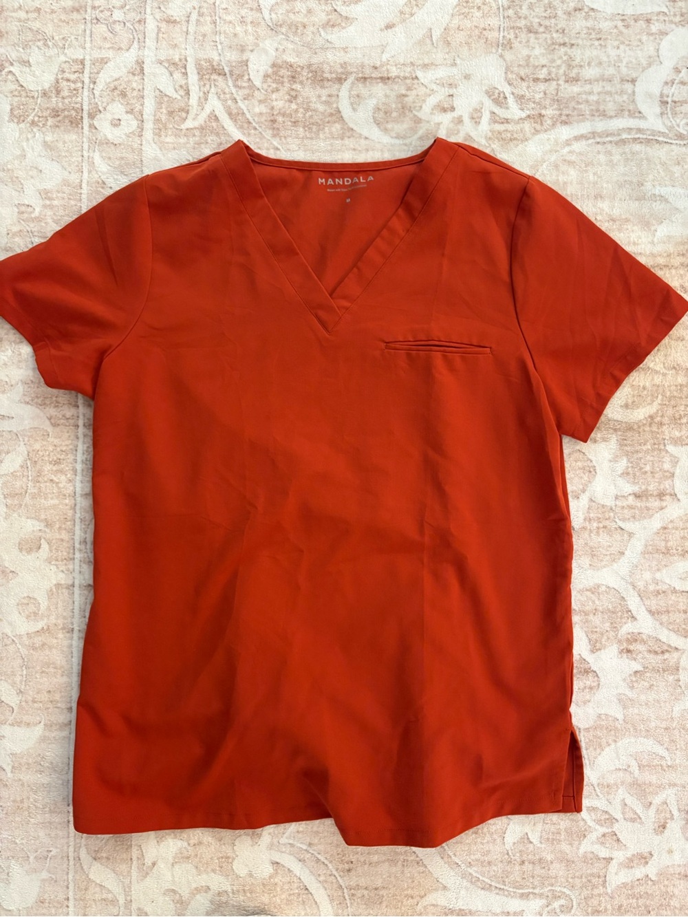 Mandala Women's V-Neck Short Sleeve Scrub Top Size M Orange Red
